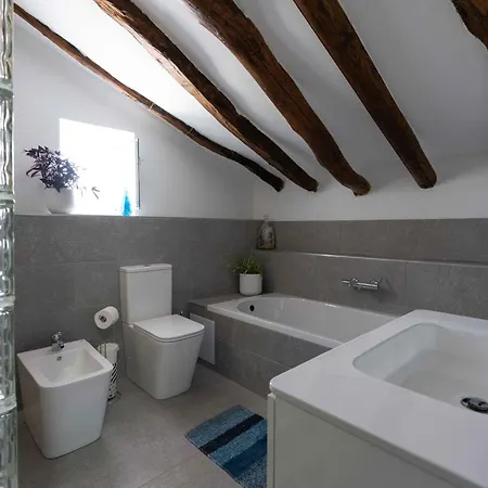 Azul - A Self-catering With Shared Pool & Hot Tub In * Oria