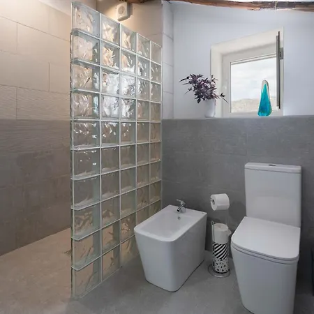 Apartment Azul - A Self-catering With Shared Pool & Hot Tub In *